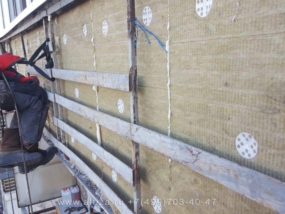 Кто может провести ремонт балкона снаружи